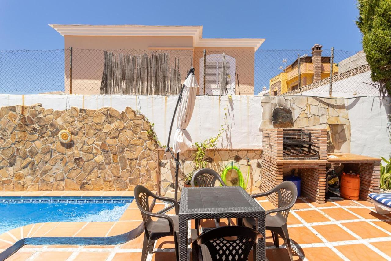 Apartamento Con Piscina Privada Нерха Екстериор снимка